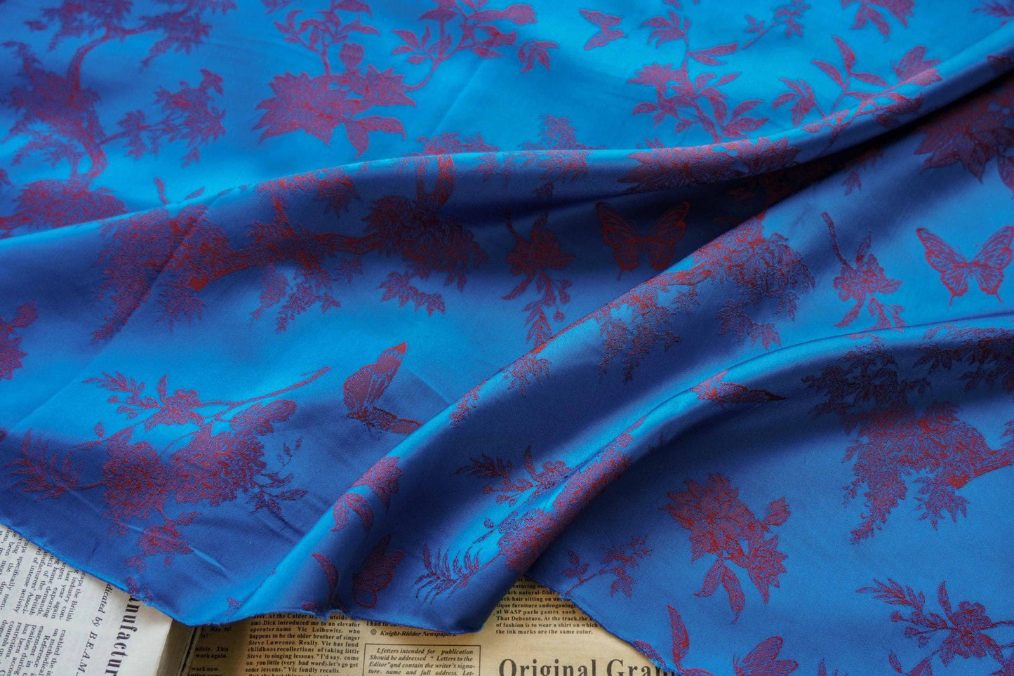 Floral Jacquard Brocade Fabric: 45"W Silk Rayon Blend