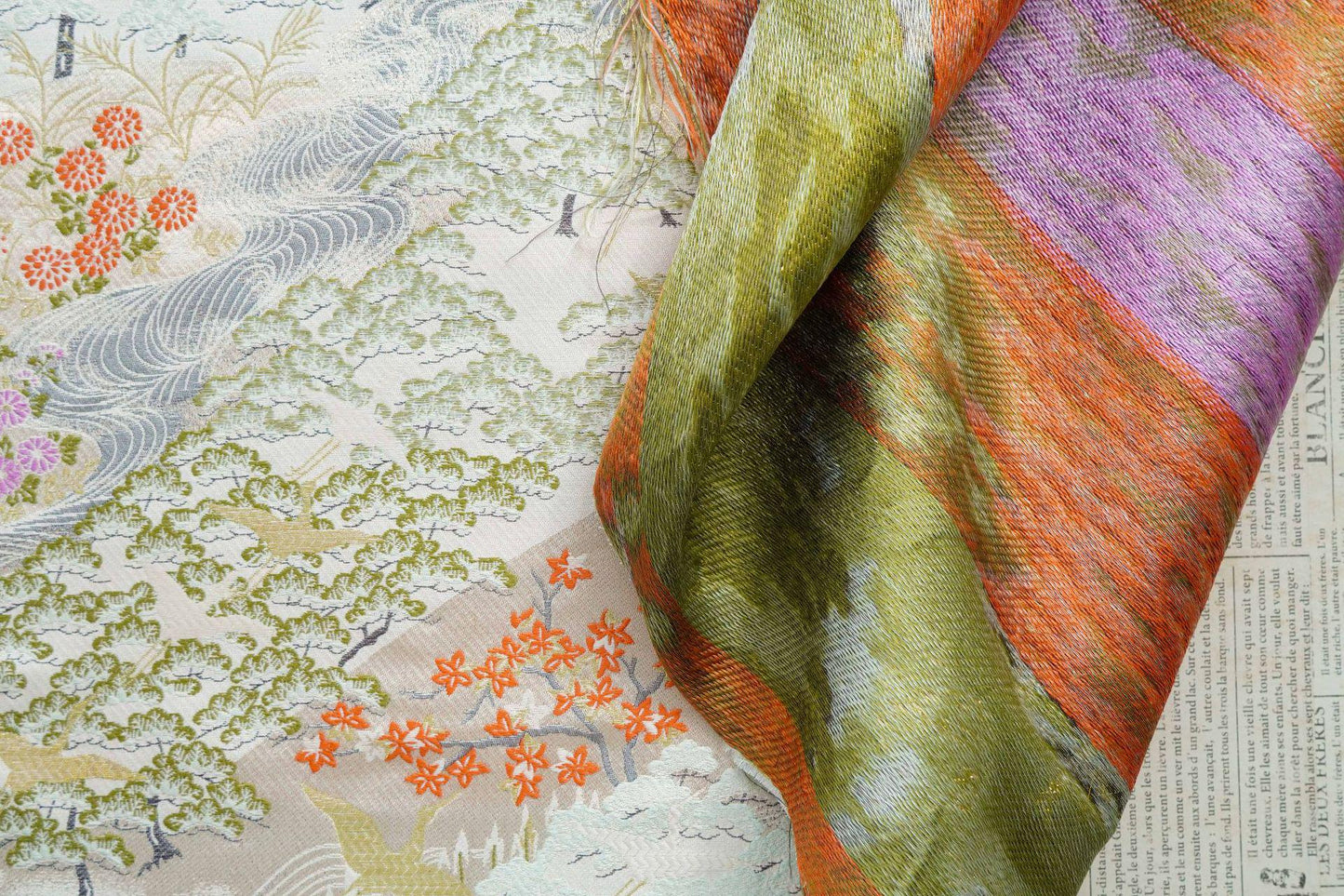 Jacquard Upholstery Fabric: Chinese Painting Pattern, Gold Thread (59" Wide, By The Meter)