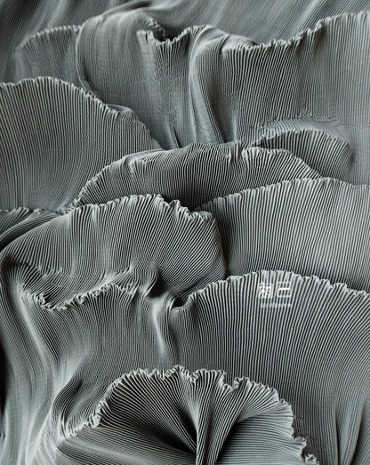 59"W Pleated Crepe Fabric: DIY Wedding & Event Decor