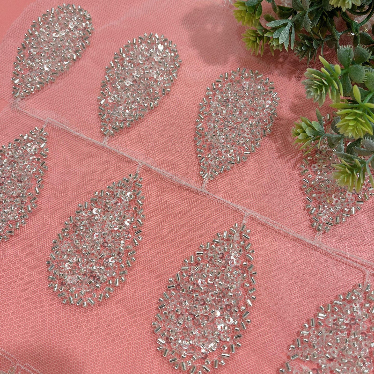 Appliques en dentelle à fleurs pailletées : accessoires de coiffure et de robe de mariée à faire soi-même (2 paires)