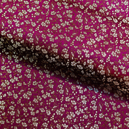 Tissu brocart de soie à motifs floraux : satin de rayonne de 114 cm de large, idéal pour la confection de costumes et l’ameublement, vendu au mètre.