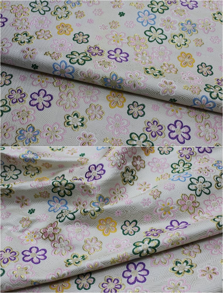 Tissu brocart jacquard à fleurs de cerisier : mélange de soie et de rayonne japonaises