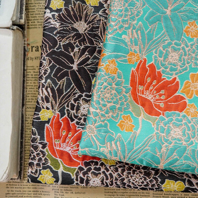 Tissu jacquard tissé à motif floral : rayonne polyester gaufrée en 3D, réversible