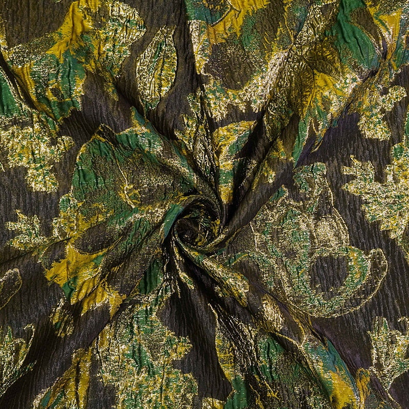 Tissu jacquard à fil doré : matériau de créateur à motif floral 3D rétro