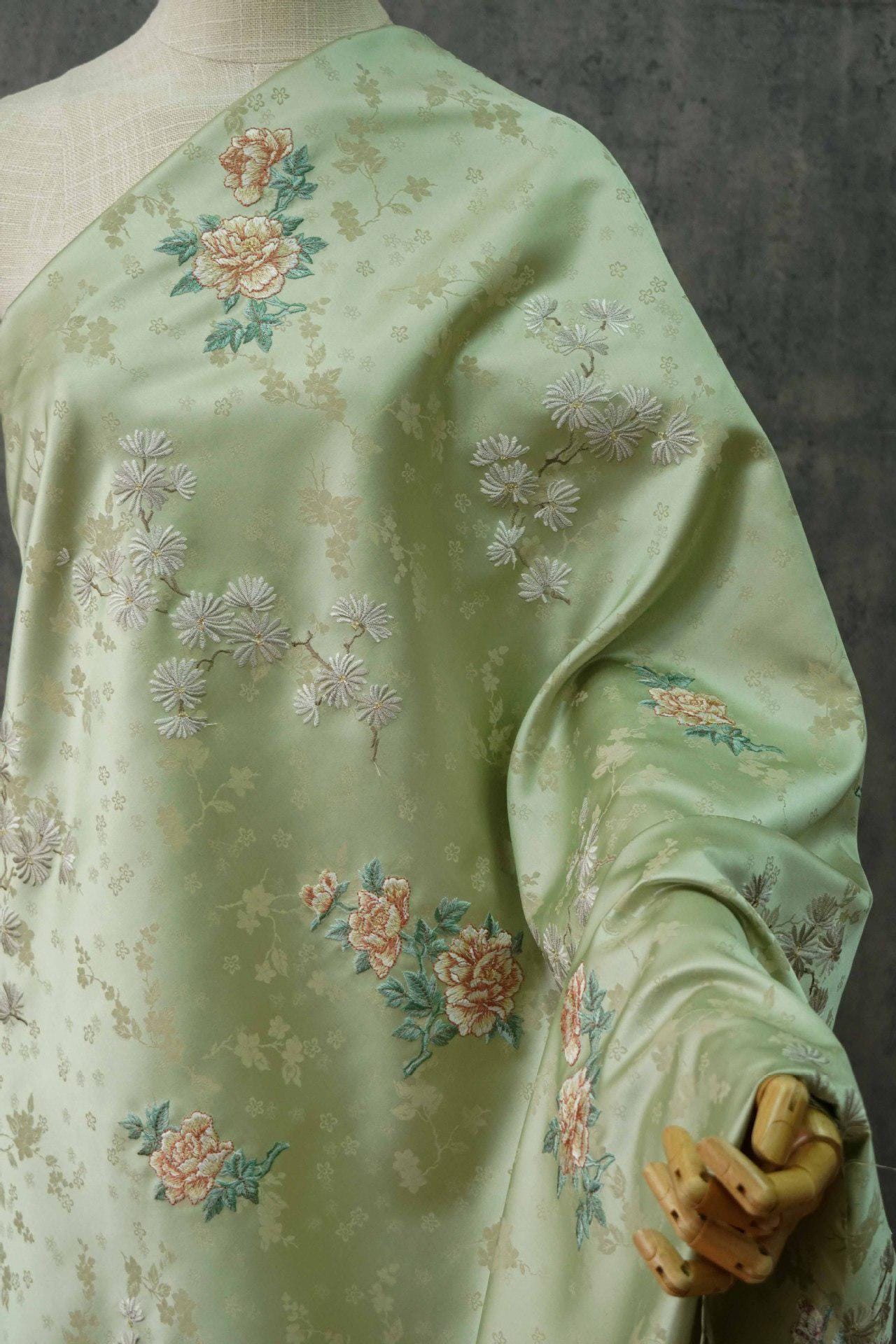 Floral Embroidery Brocade Fabric: 59" Emperor Tibetan Style