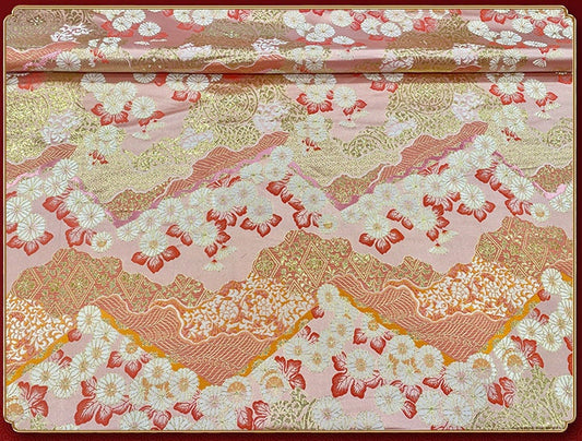Tissu brocart de soie jacquard à motifs floraux roses Nishijin : ameublement et matelassage japonais