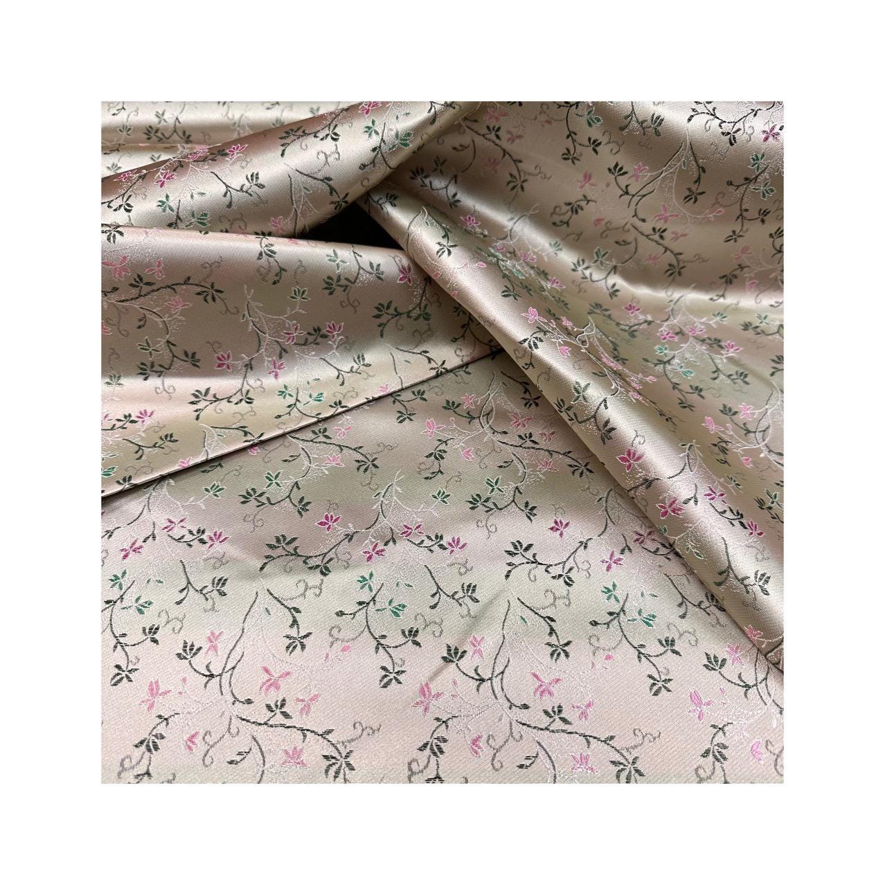 Brocade Hanfu Fabric: Oriental Jacquard for Cheongsam & Costumes