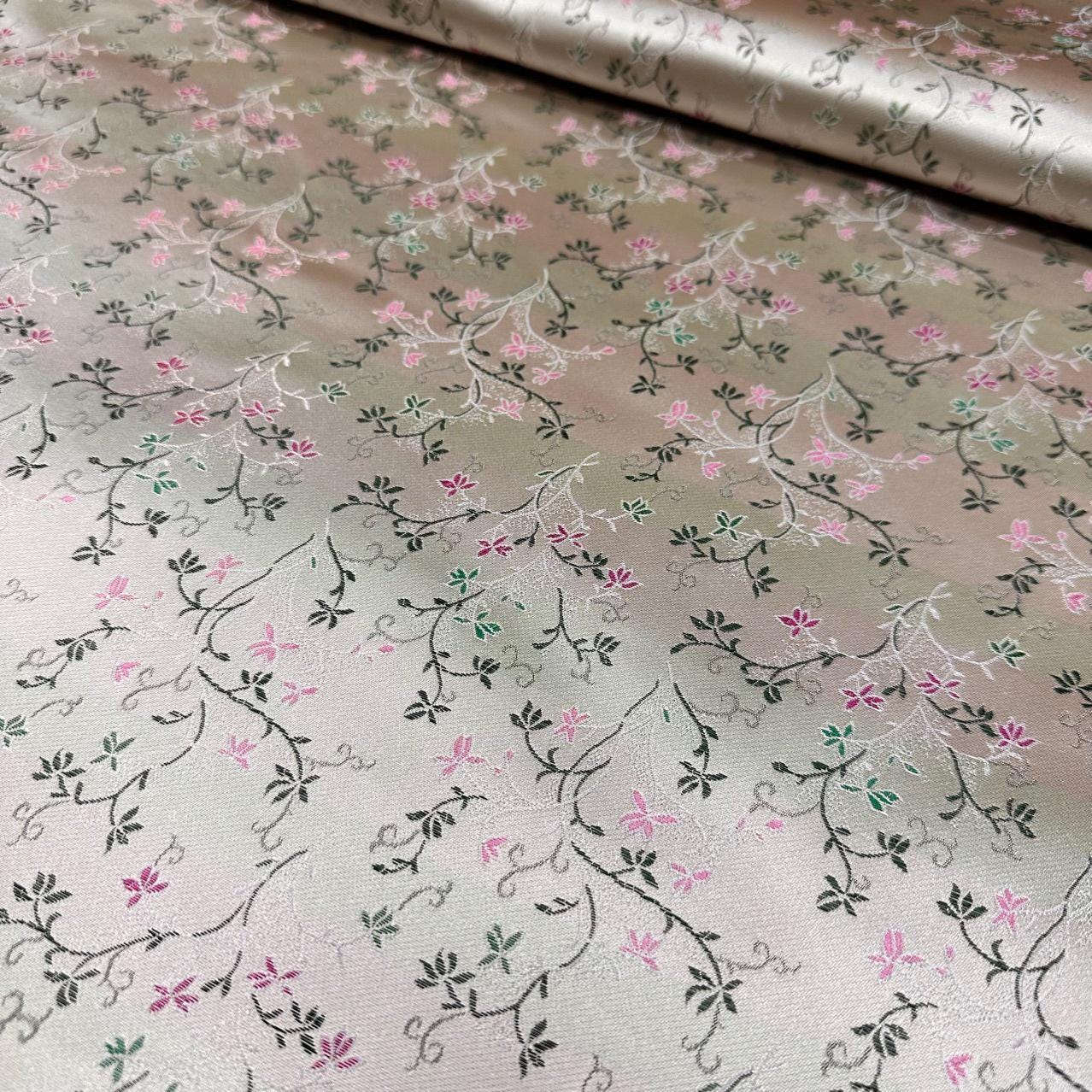Brocade Hanfu Fabric: Oriental Jacquard for Cheongsam & Costumes
