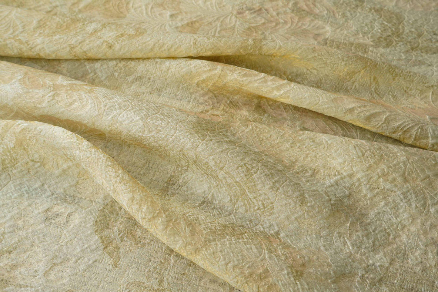 Chinese Jacquard Fabric Spring Summer Embossed Guangjin Brocade Textile – Traditional Hanfu Costume Craft Fabric, 55"Wide