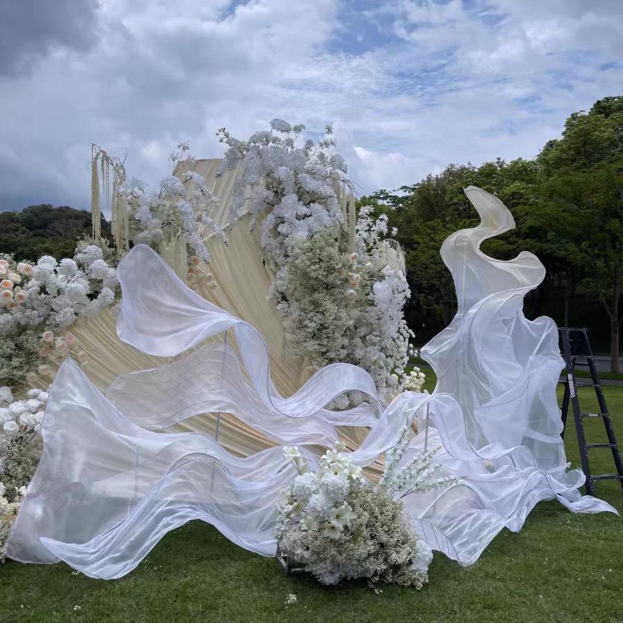 White Organza Wave Wedding Backdrop, Giant 3D Ribbon, Floating Ruffle Mesh Decor for Window Display, Bridal Shower, Party Stage Layout - Poppylollipop