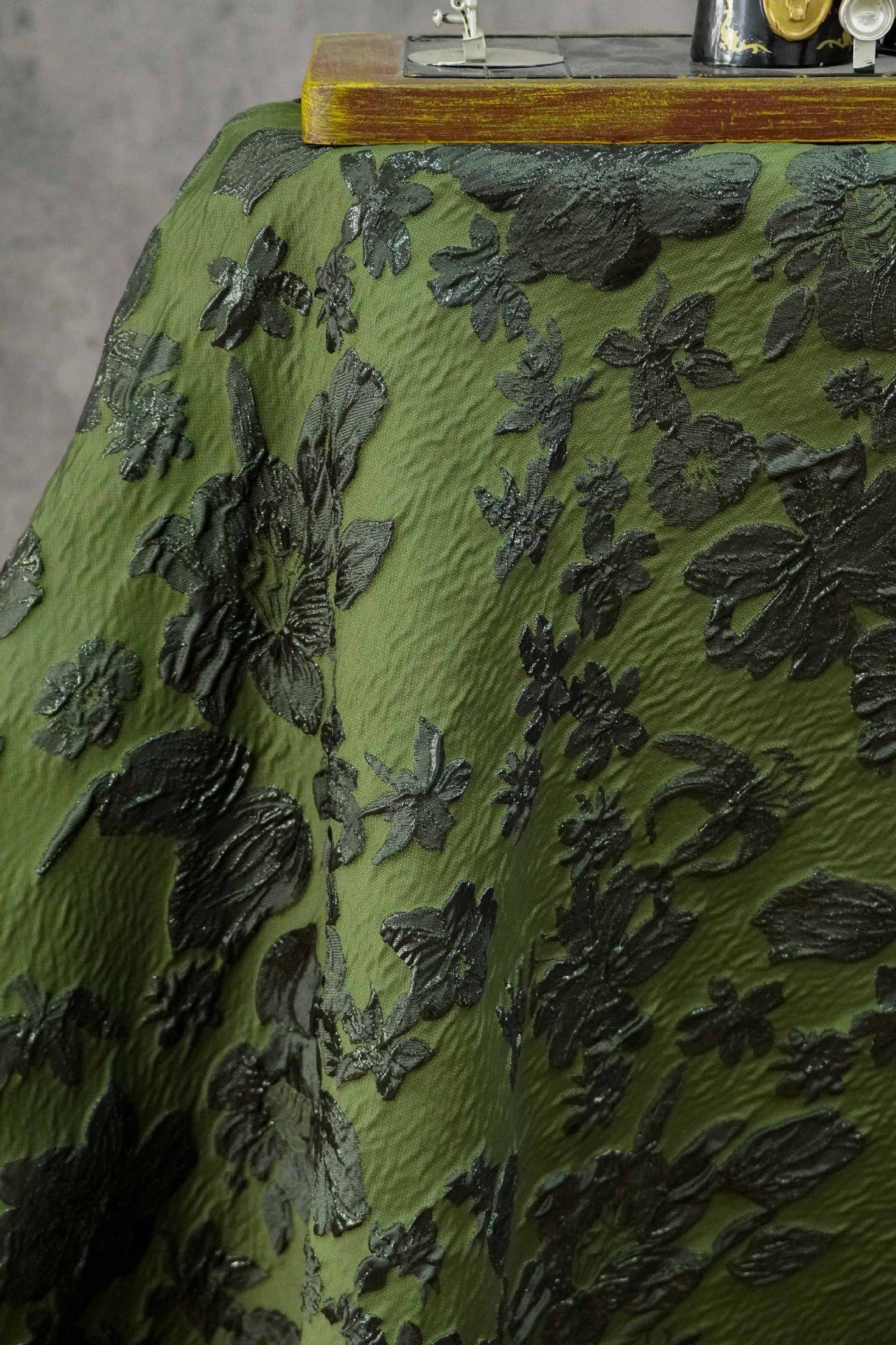 Embossed Floral Metallic Jacquard Fabric by Yard, Vintage Gold Thread Brocade Textile, Luxury Fabric for Dresses Decor, 54"Wide