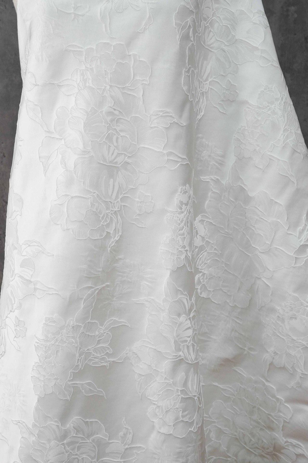 White Peony Jacquard Fabric by Yard, Embossed Floral Suiting Textile, Elegant Chinese Dress Fabric for Blazers Shirts Decor, 58"Wide