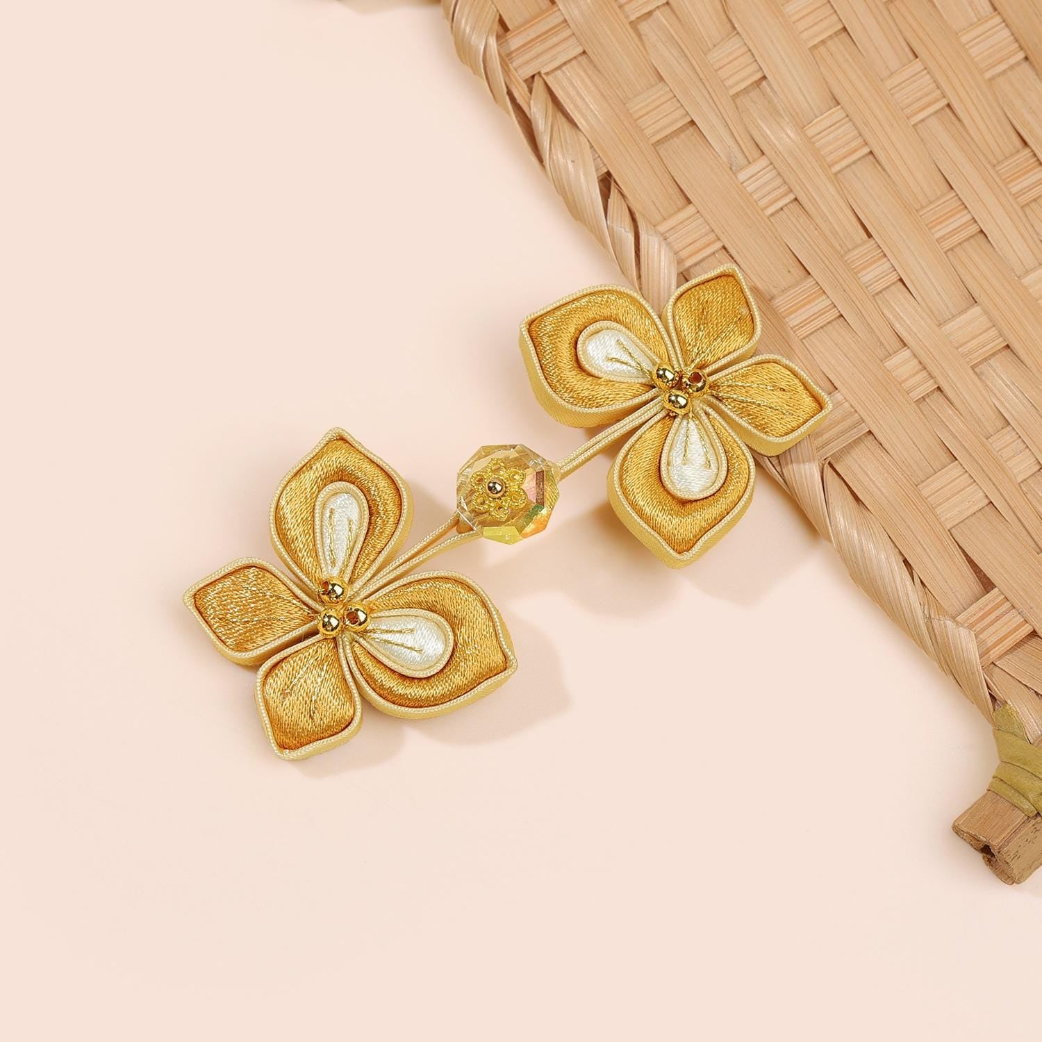 Handmade Chinese Frog Button, Clover Flower Knot Button, Qipao Closure, Hanfu Tang Suit Sewing Trim, Traditional Clothing Accessory