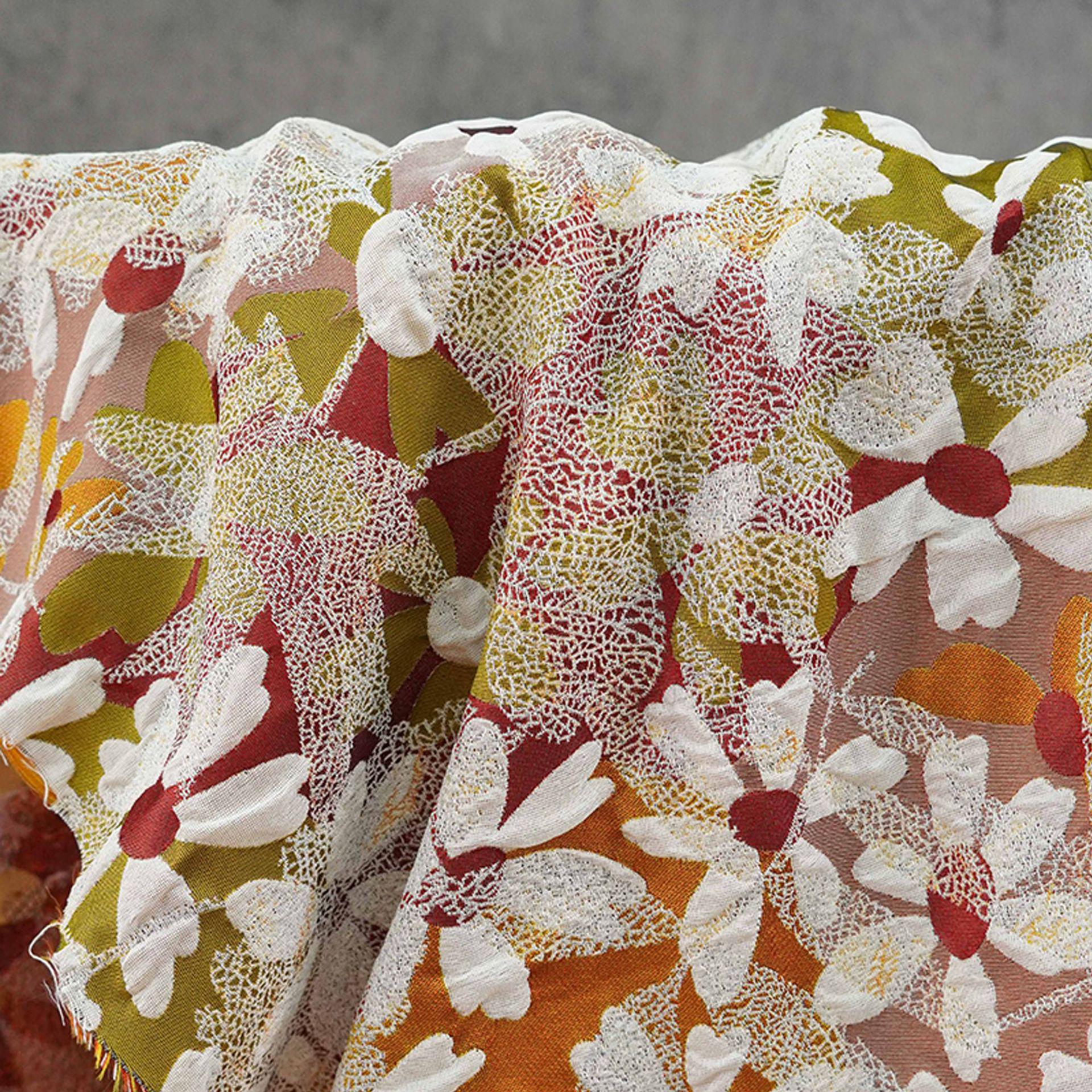 3D Floral Jacquard Fabric, Vintage Daisy Embossed Woven Textile, Textured Flower Brocade Fabric for Dress, Jacket, DIY Sewing, 60"Wide