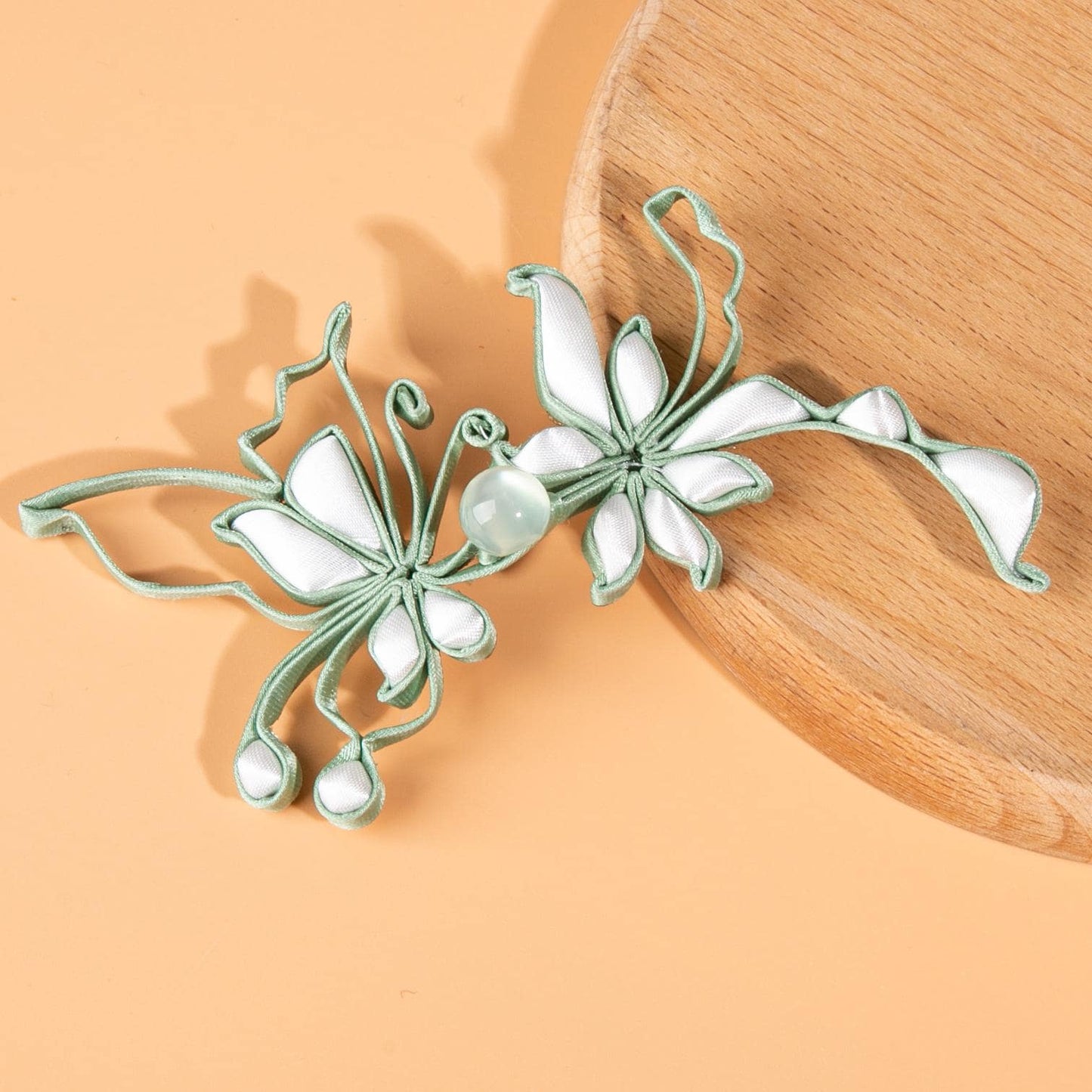 Handmade Butterfly Frog Button, Chinese Knot Closure, Qipao Hanfu Button, Floral Fabric Fastener, Tang Suit Bridal Clothing Embellishment