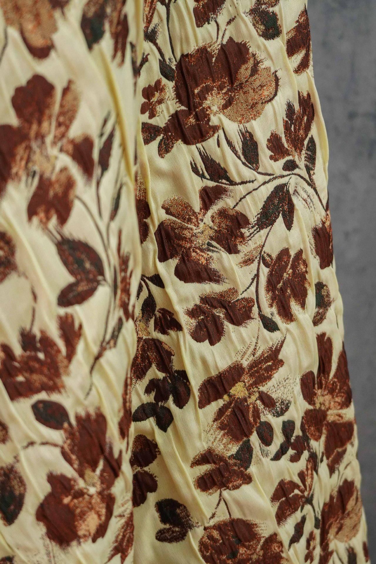 Black & White 3D Embossed Floral Jacquard Fabric by the Yard: Vintage Botanical Woven, Dress Sewing, Upholstery, Costume Material, 51"Wide