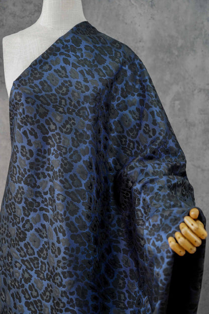Vintage-Style 3D Leopard Jacquard Fabric, Yarn-Dyed Textured Woven Textile, 2 Colors for Jackets, Dresses, Skirts, Bags and Sewing