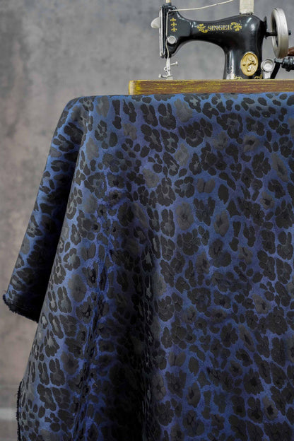 Vintage-Style 3D Leopard Jacquard Fabric, Yarn-Dyed Textured Woven Textile, 2 Colors for Jackets, Dresses, Skirts, Bags and Sewing
