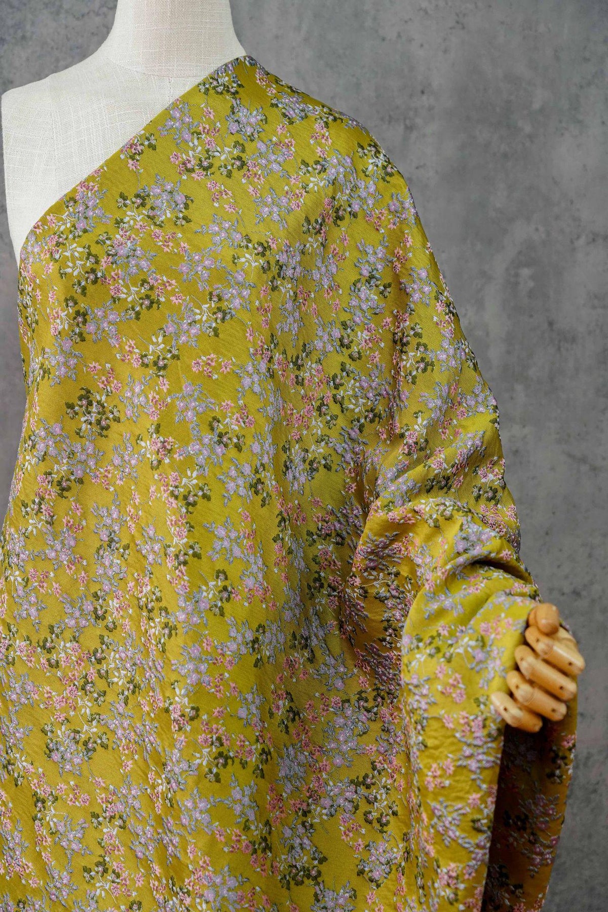 Floral Jacquard Fabric, 3D Raised Ditsy Flowers, Vintage Cottagecore Textured Fabric for Dresses, Jackets, Skirts and Sewing, 55"Wide