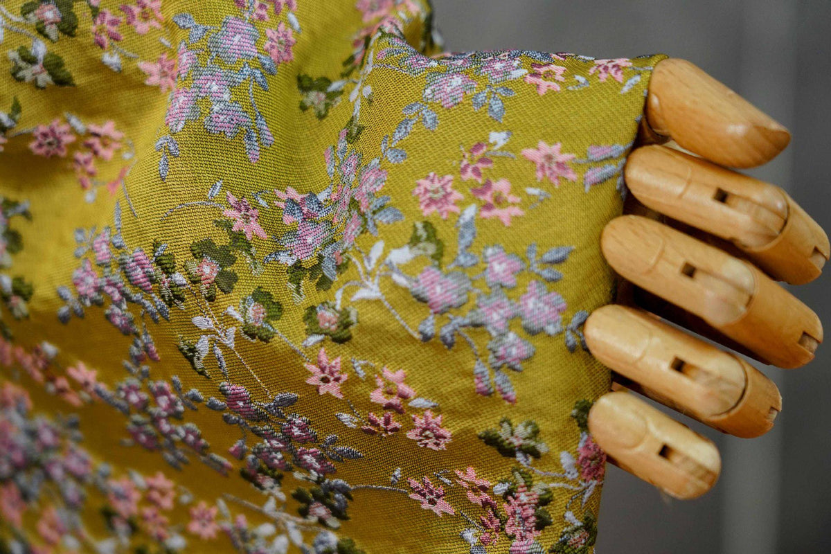 Floral Jacquard Fabric, 3D Raised Ditsy Flowers, Vintage Cottagecore Textured Fabric for Dresses, Jackets, Skirts and Sewing, 55"Wide